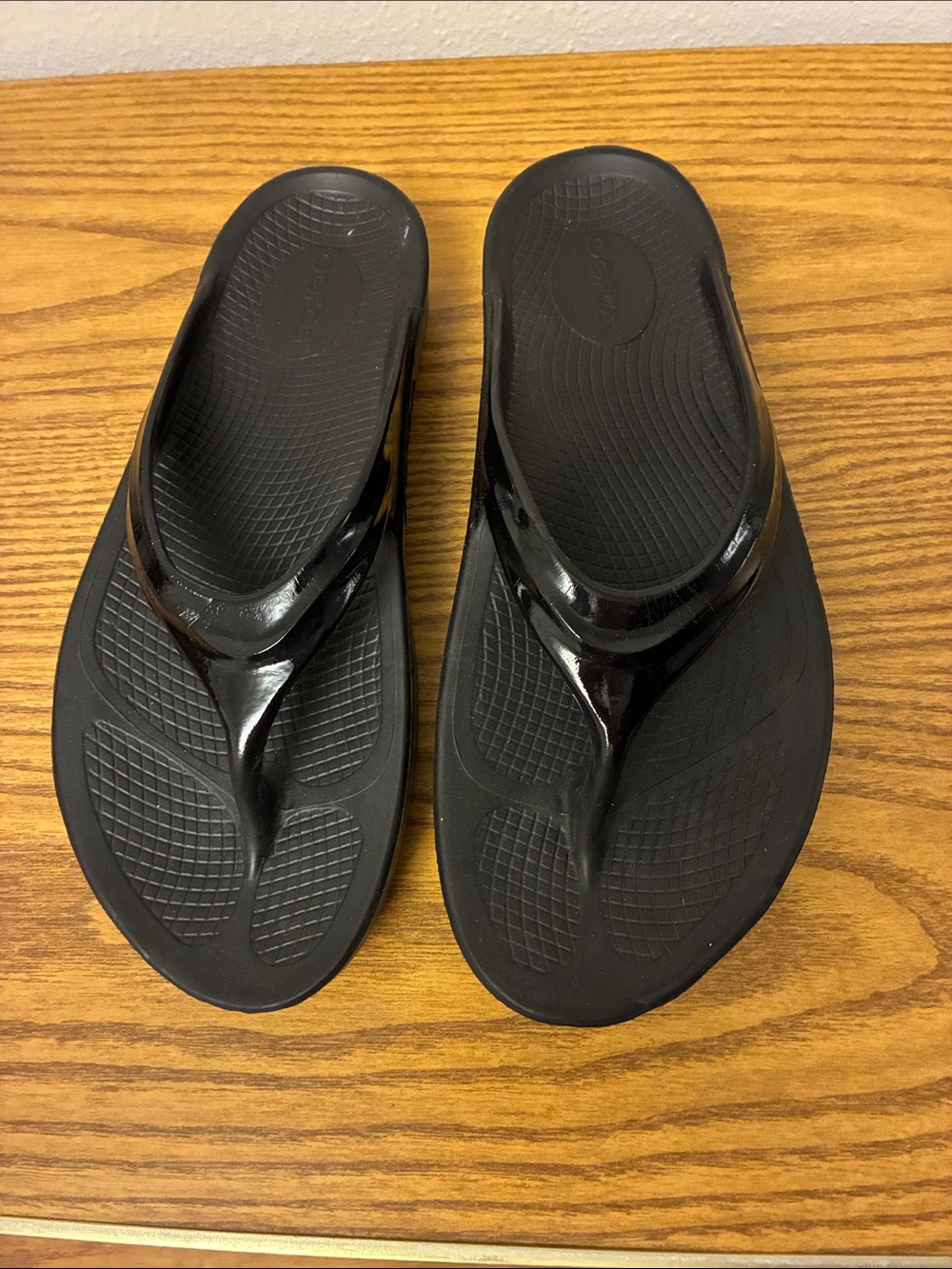 Oofos Oolala Recovery Thong Sandals